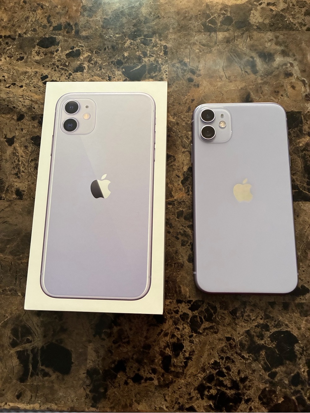 iPhone 11 (mint condition), 64GB, protective case and charging USB cables